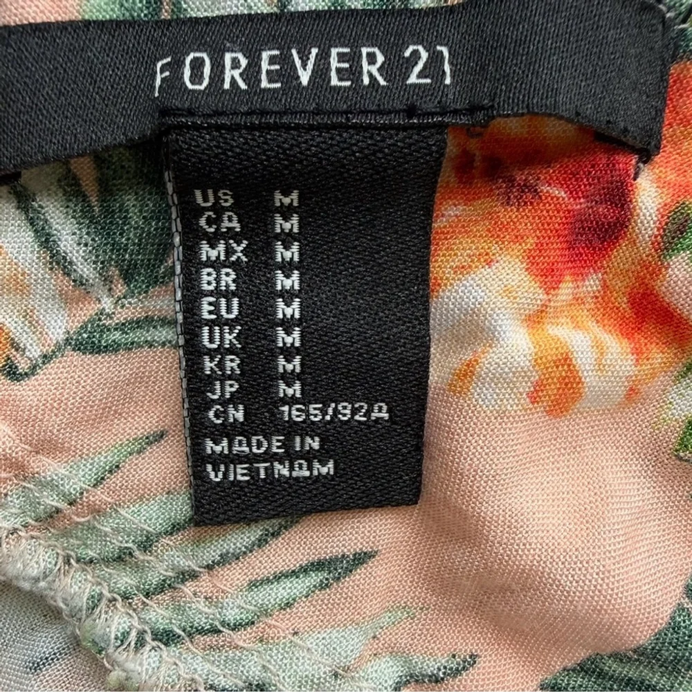 Forever 21 Peach Tropical Floral Mini Dress Size M Vacation Beach Resortwear